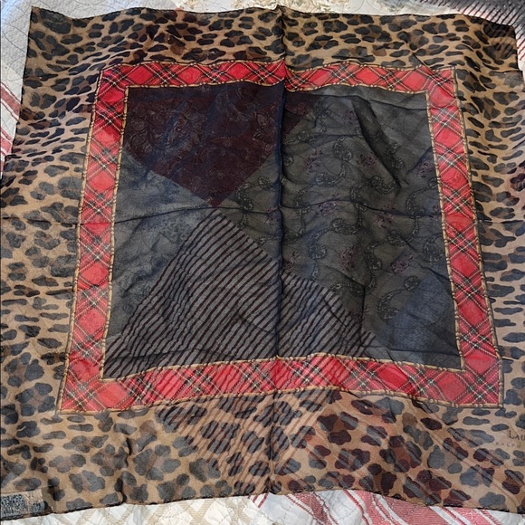 Vintage Lauren Ralph Lauren Silk Square scarf 21”